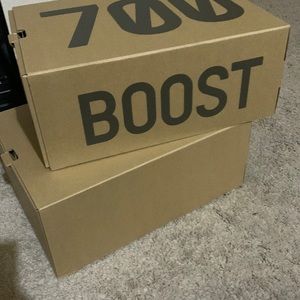 Yeezy shoe boxes